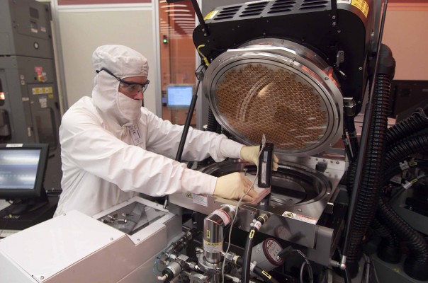 TSMC at full steam ahead to 7nm volume production in March