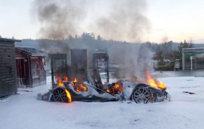 Zombie Tesla se stala druhou největší automobilkou světa – měřeno tržní kapitalizací