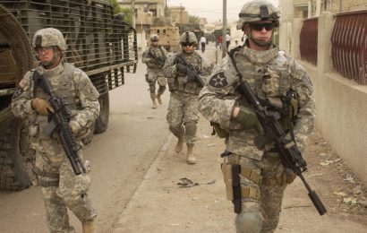 US Signs Commitment For Mass Troop Exit From Iraq