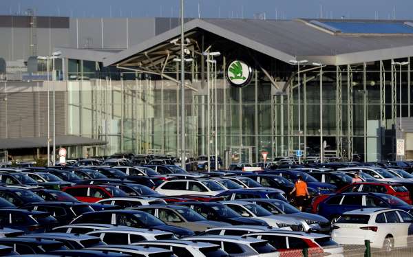 Škoda Auto: Tržby -26%, zisk -74%