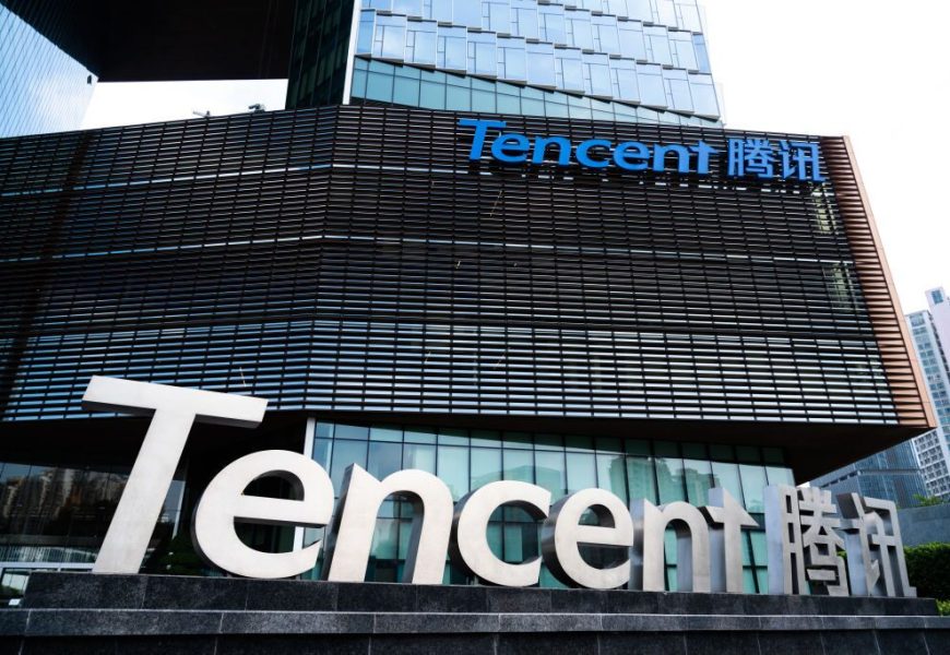 China Regulators Halt New Tencent Apps