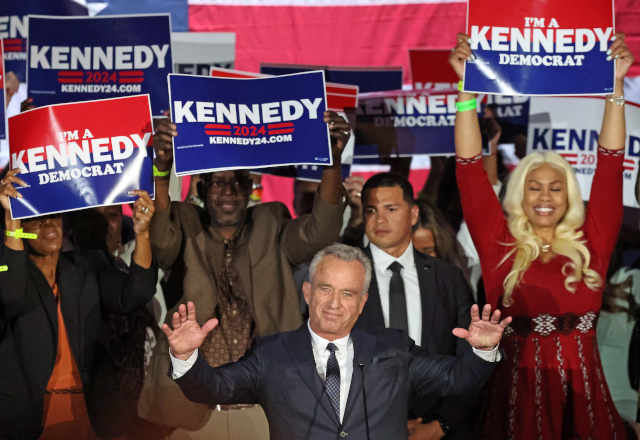 Robert F. Kennedy Jr. formally announces run for president