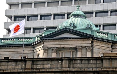 Bank of Japan po 17 letech zvedla základní sazbu